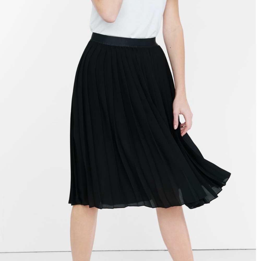 Black High-Waisted Pleated Midi Skirt